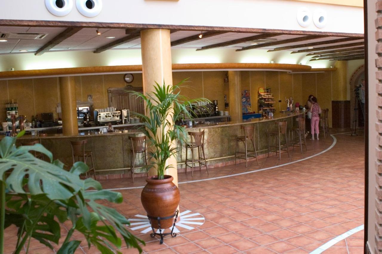 Hotel-Restaurante Cerrillo San Marcos Дьесма Экстерьер фото