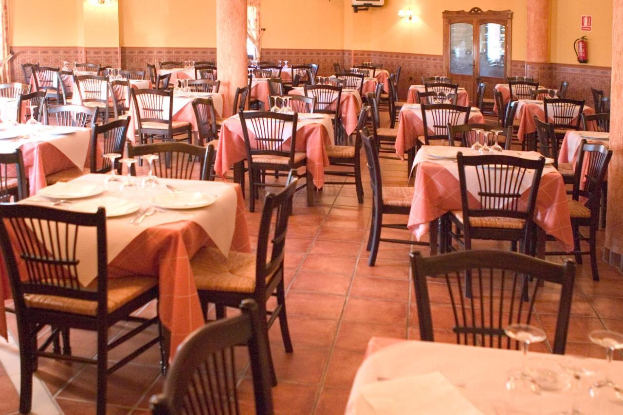 Hotel-Restaurante Cerrillo San Marcos Дьесма Экстерьер фото