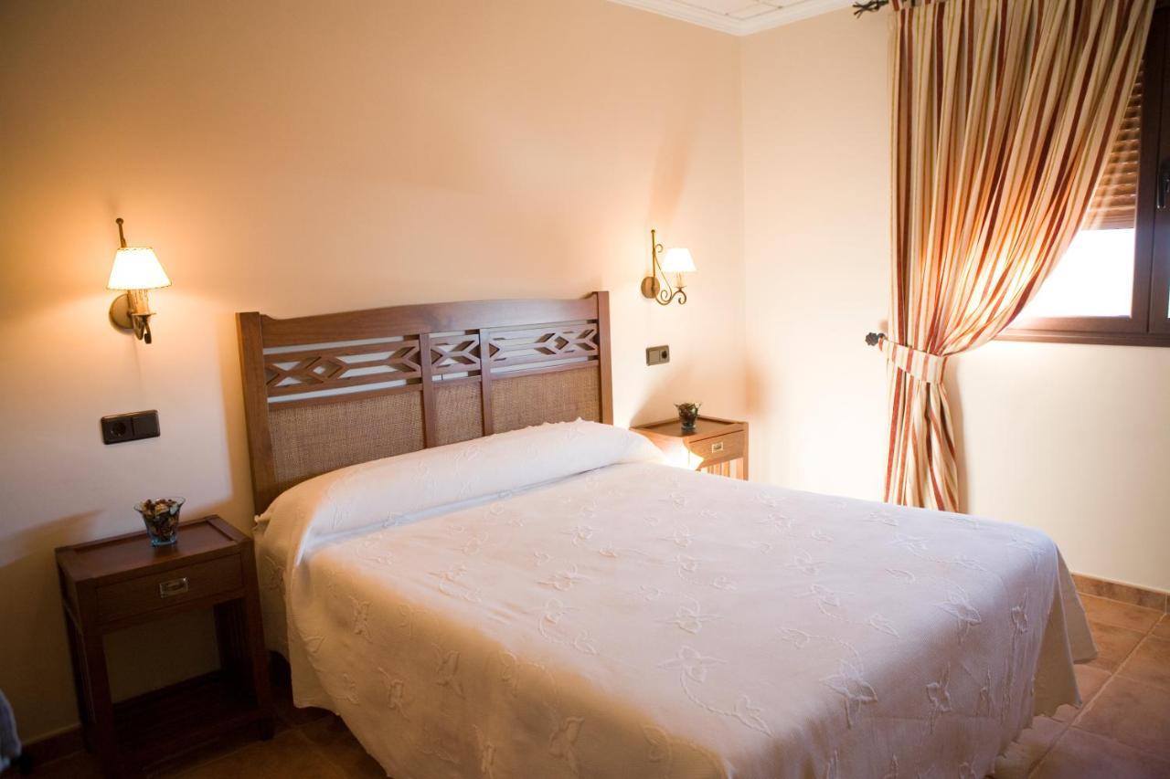 Hotel-Restaurante Cerrillo San Marcos Дьесма Экстерьер фото