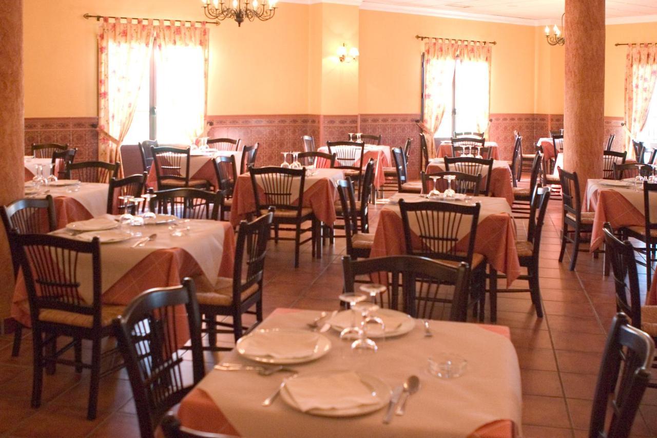 Hotel-Restaurante Cerrillo San Marcos Дьесма Экстерьер фото